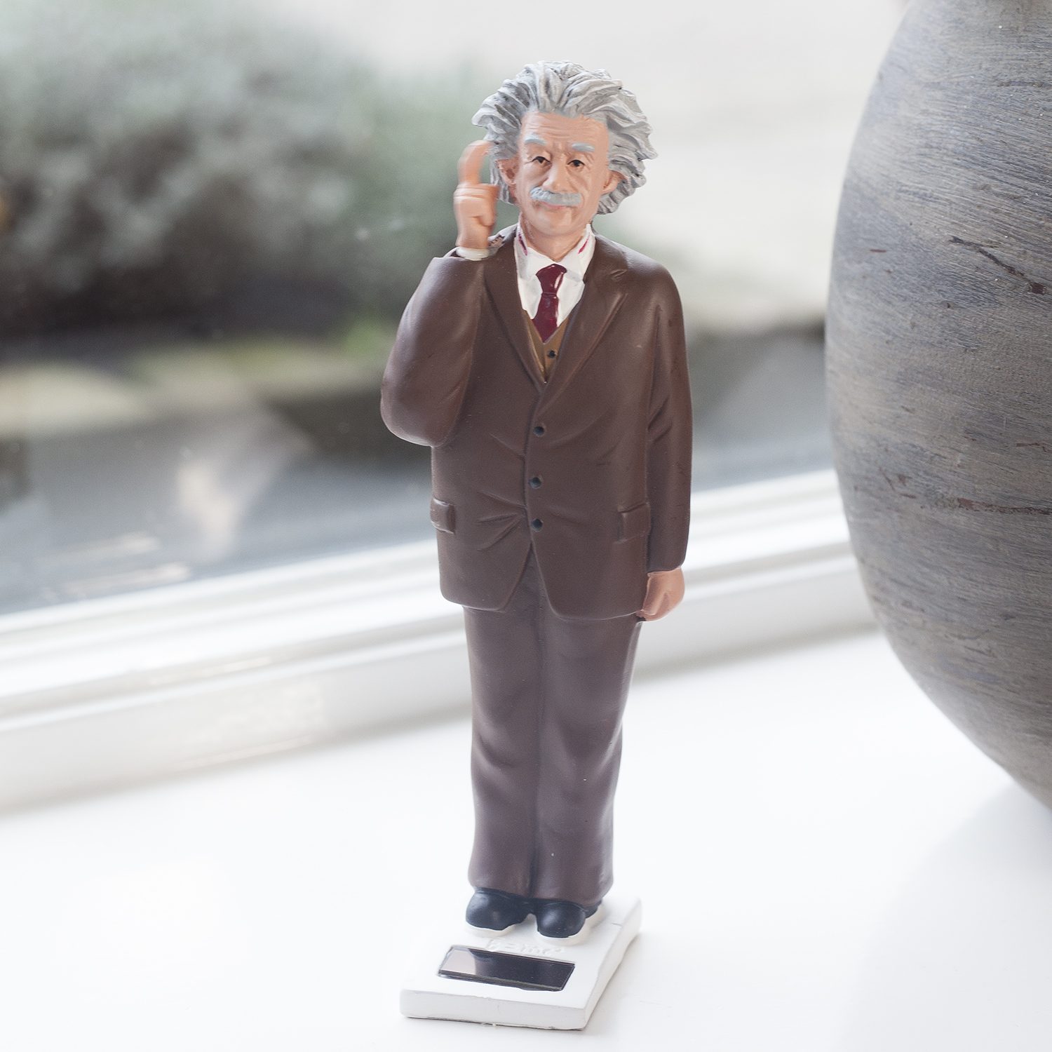 Poppetje Op Zonne-Energie - Einstein - Kikkerland
