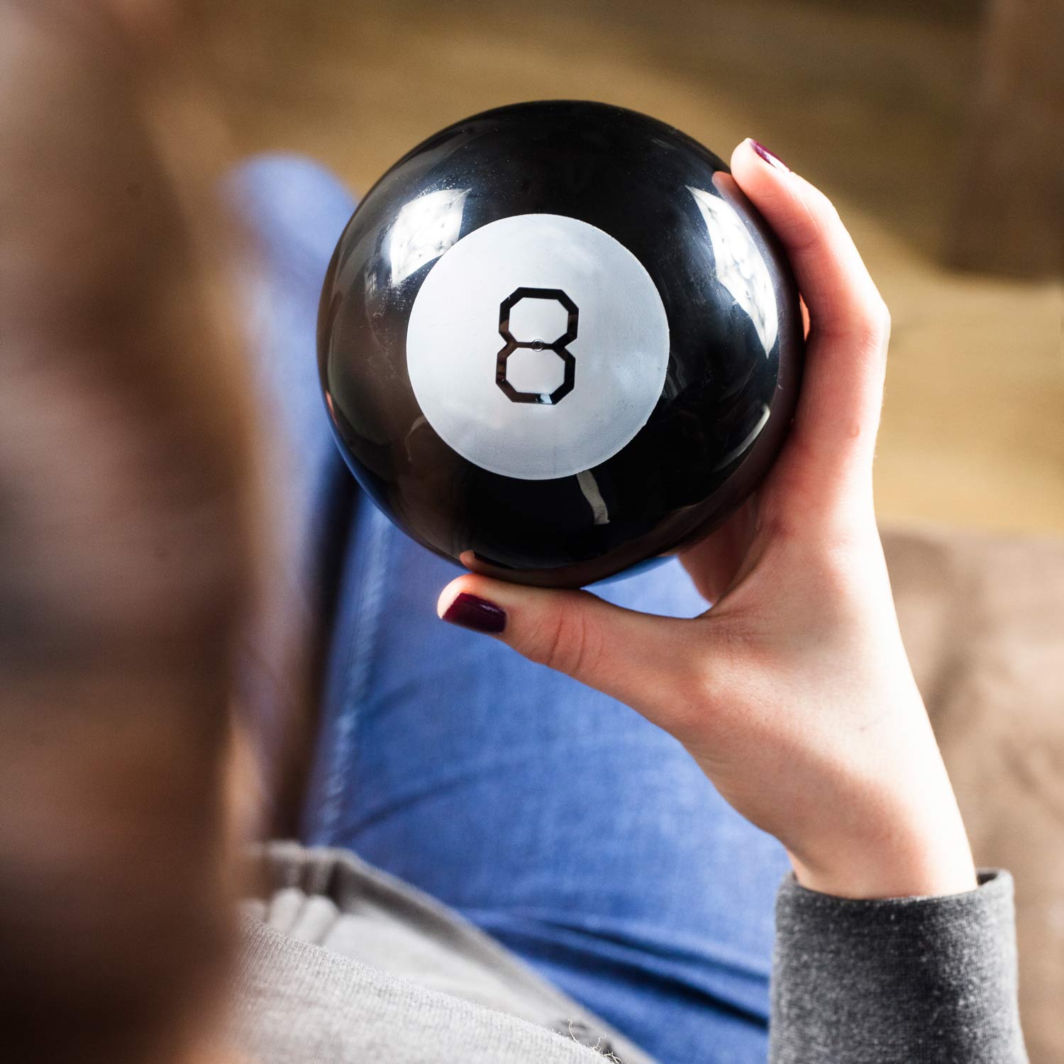Mystic 8 Ball - Oliphant