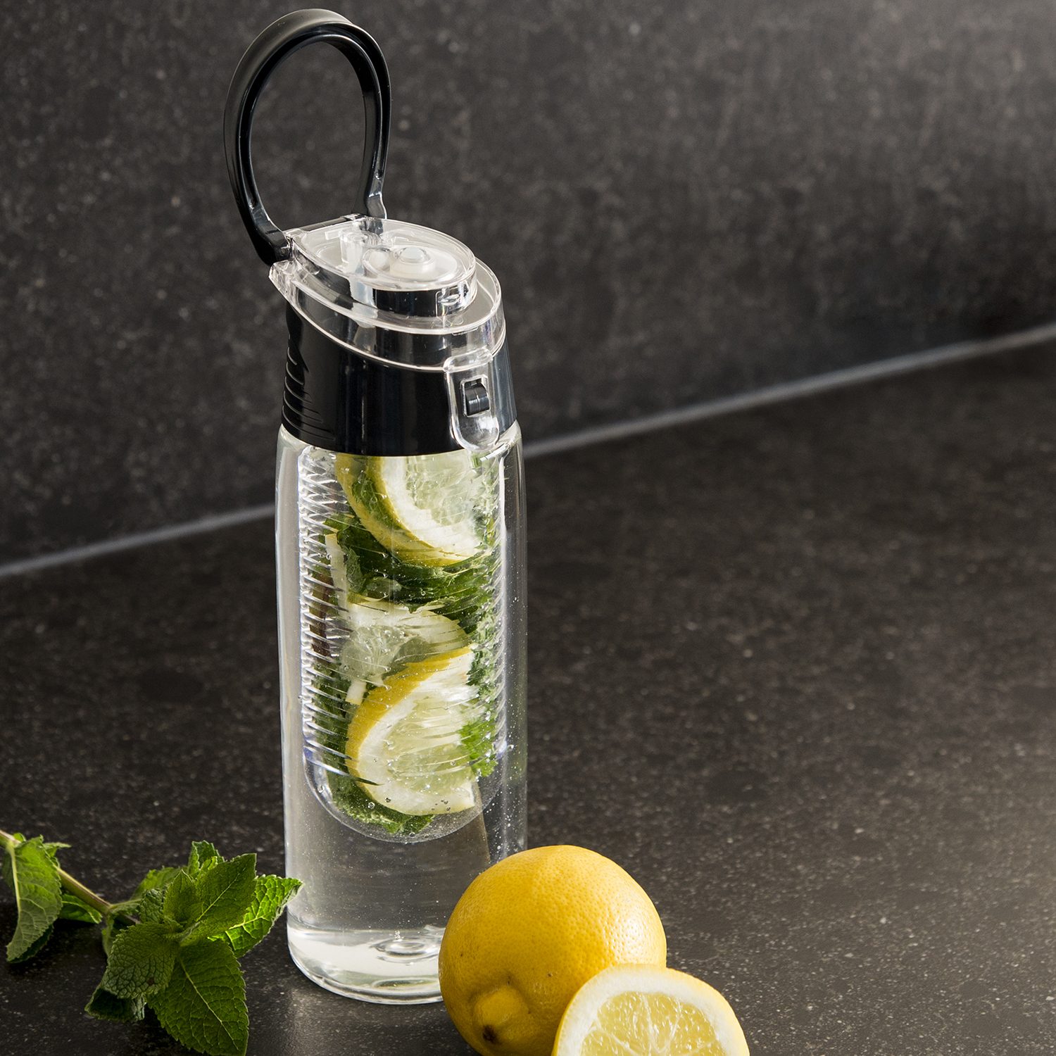 Infuser Fles Met Afsluitbaar Deksel - LOOOQS