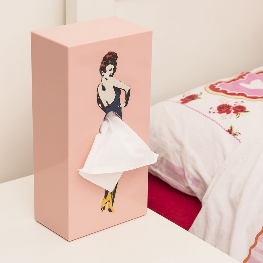 Tissue Up Girl Tissuedispenser - Roze - Luf Design